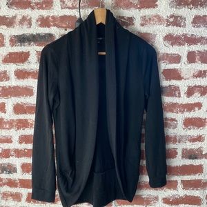 Ambiance women long sleeve. Size: M